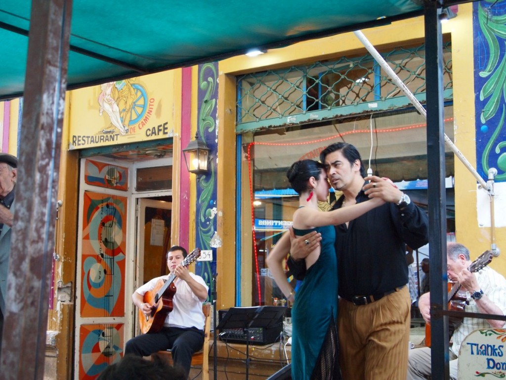 Tango dancers